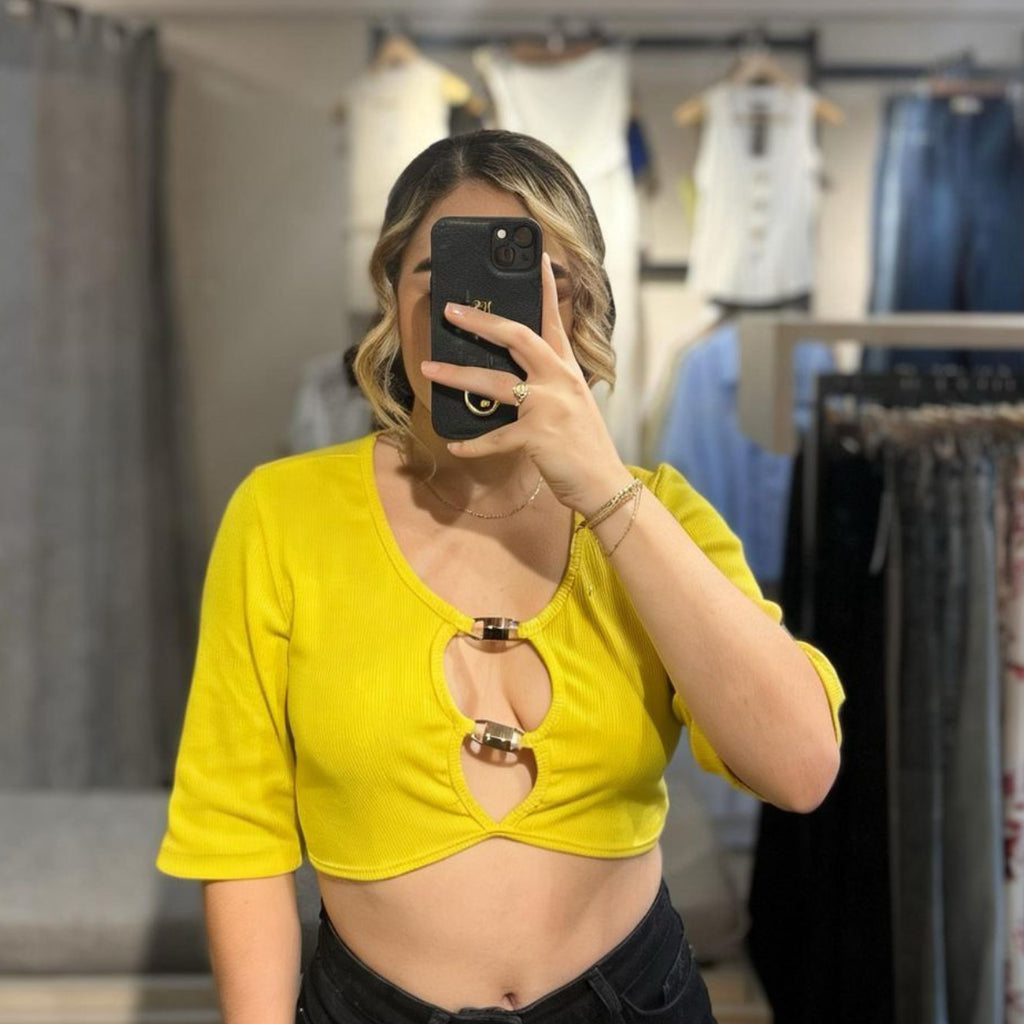 BLUSA BASICA DOS HEBILLAS